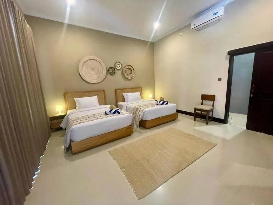 Stylish & Quiet Seminyak Pool Villa